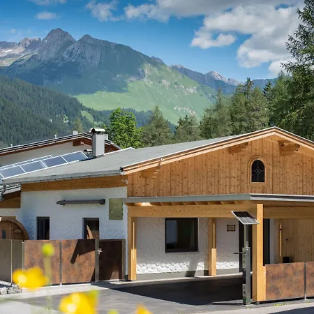 Viktoria Lodges-3